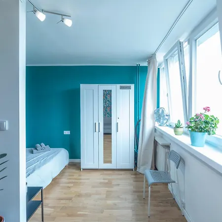 Green Studio In The City Center Of Wroclaw Exterior photo