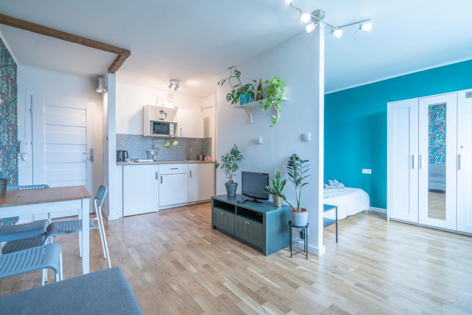 In The Center Of Apartment Breslau